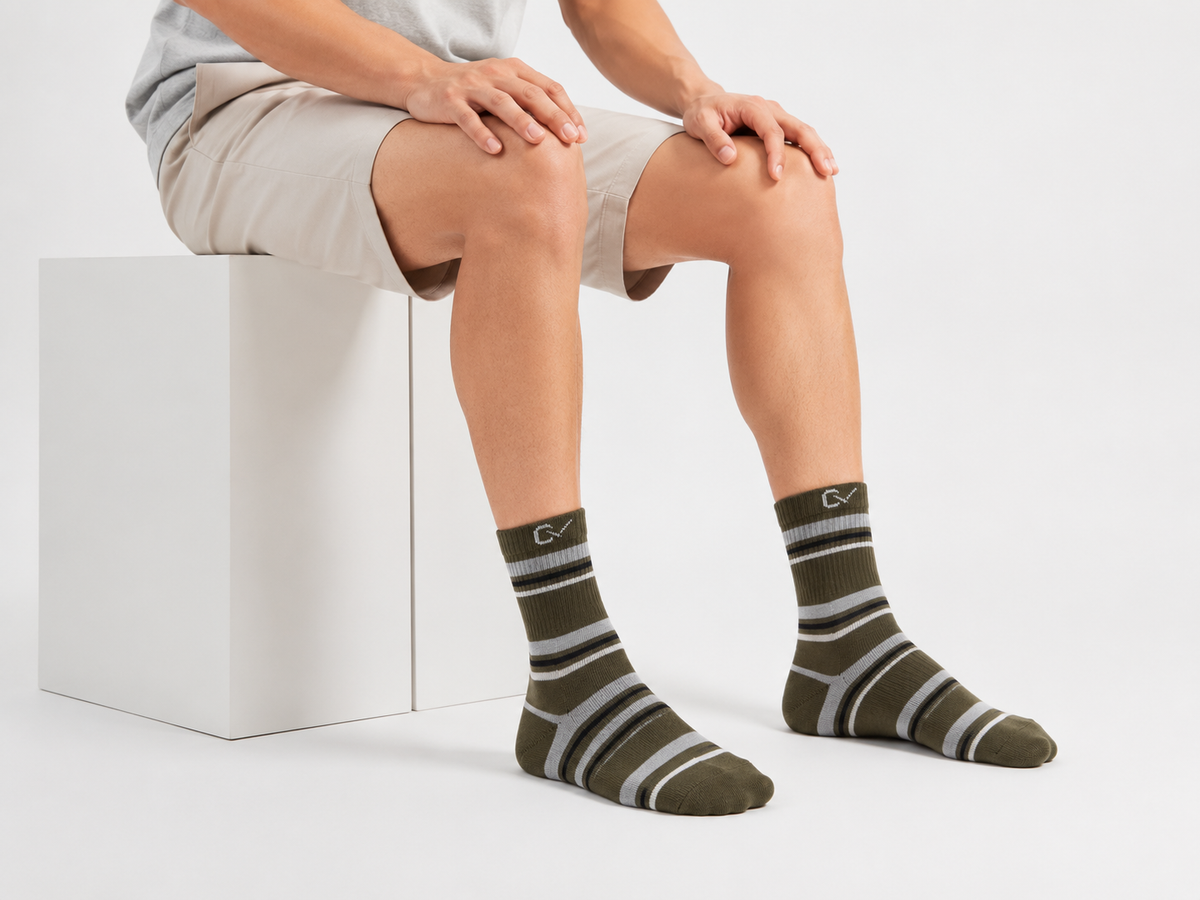 CEVAX Unisex Striped Mid-Calf/Crew